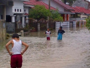 Hujan Sepanjang Pagi, Pekanbaru Jadi “Lautan”