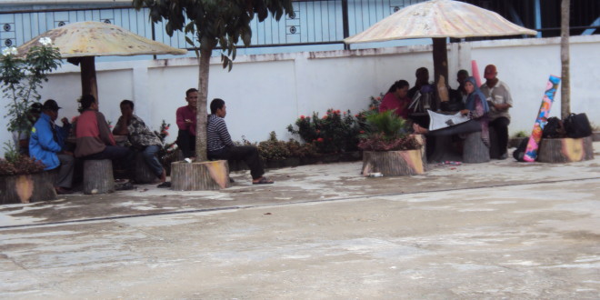 Protes Lahan Diserobot Perusahaan, Masyarakat Dua Kecamatan Bermalam di Kantor DPRD