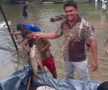 Warga Desa Sungai Rambai Panen Ikan Lubuk Larangan