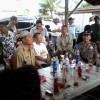 Didemo Warga, Pemilik Bongkar Warung Tuaknya